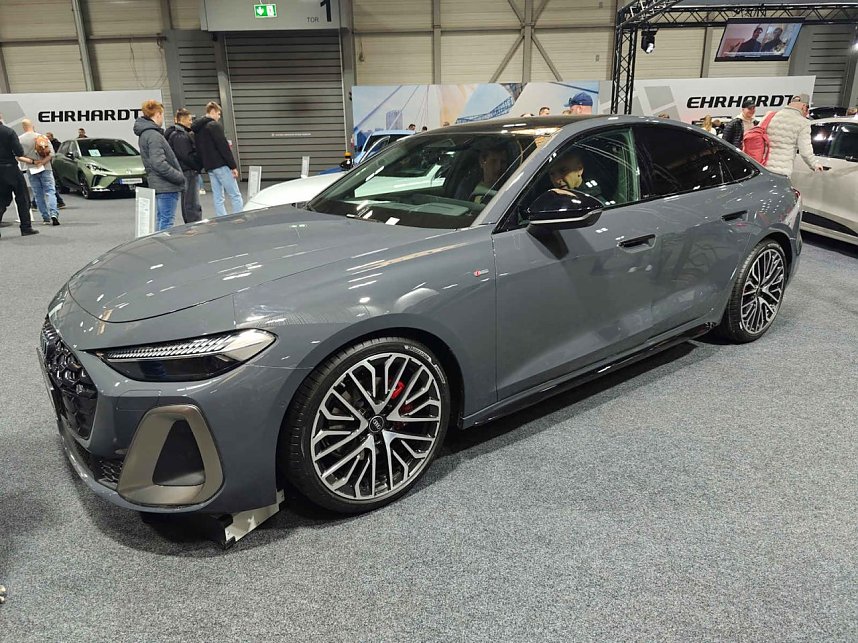 Peter Blei unterwegs auf der Automesse Erfurt