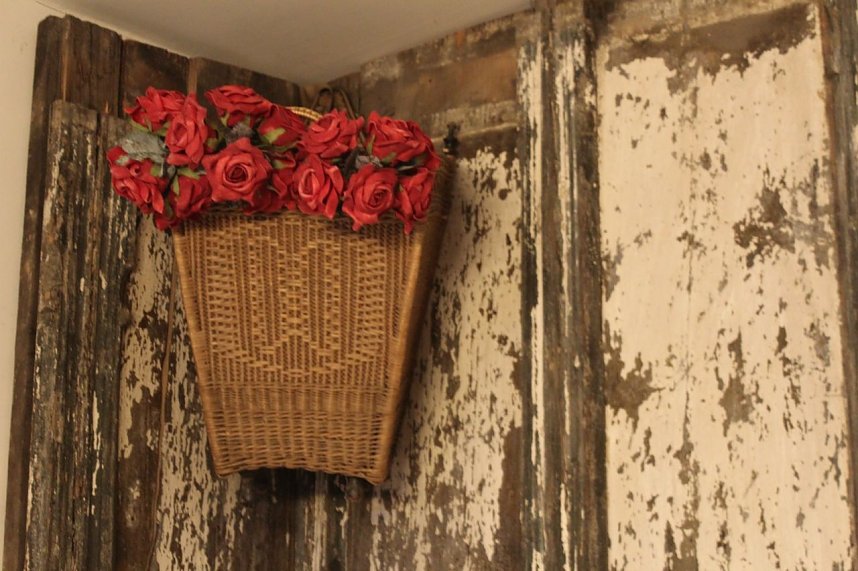 "Nostalgisches Caf&eacute; im EG" ist seit heute in Teetruhe er&ouml;ffnet