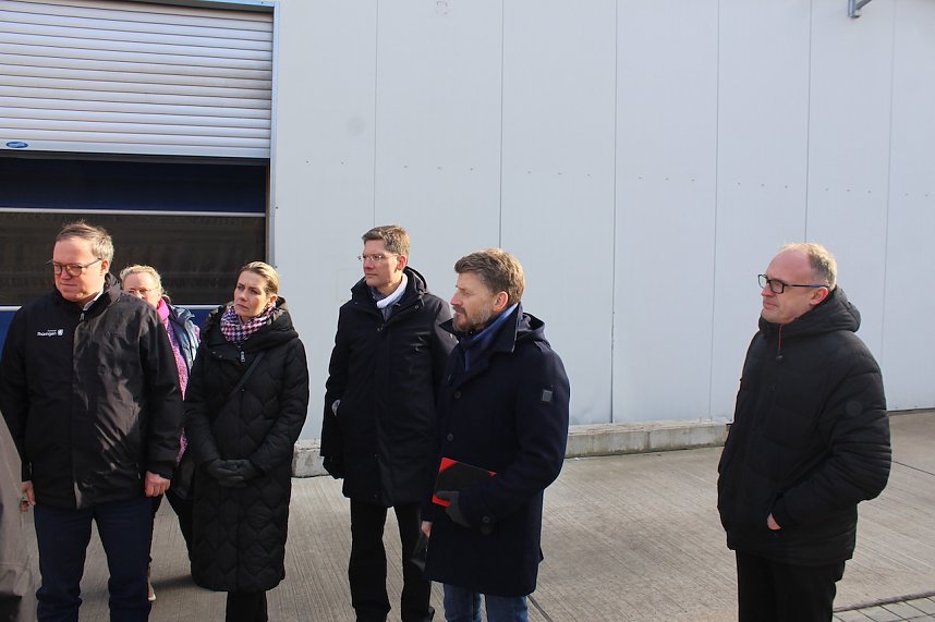 Ortsbegehung einer m&ouml;glichen neuen Halle f&uuml;r Federn O&szlig;wald