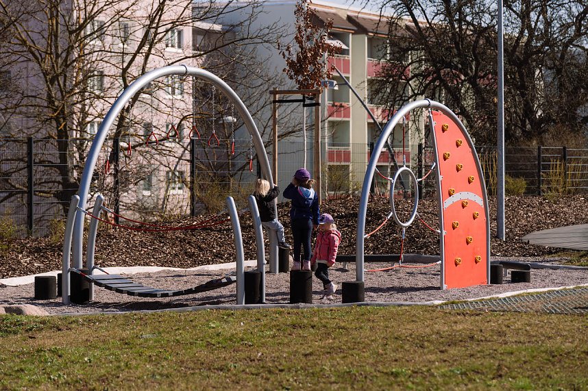 Spielplatz Bad Nauheimer Stra&szlig;e in Bad Langensalza, an "Nutzer" &uuml;bergeben