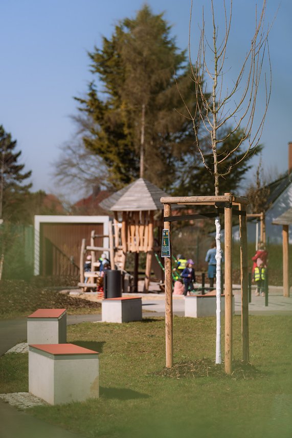 Spielplatz Bad Nauheimer Stra&szlig;e in Bad Langensalza, an "Nutzer" &uuml;bergeben