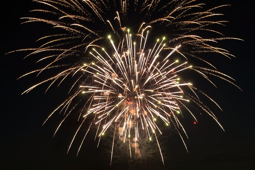 Gro&szlig;es Feuerwerk zum diesj&auml;hrigen Brunnenfest in Bad Langensalza