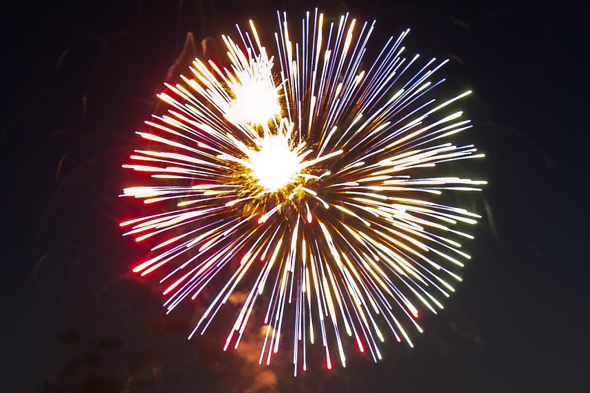 Gro&szlig;es Feuerwerk zum diesj&auml;hrigen Brunnenfest in Bad Langensalza