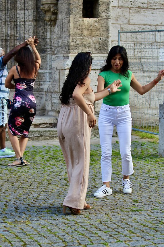 Karibikflair an Kirche und Gartenbeeten in Bad Langensalza