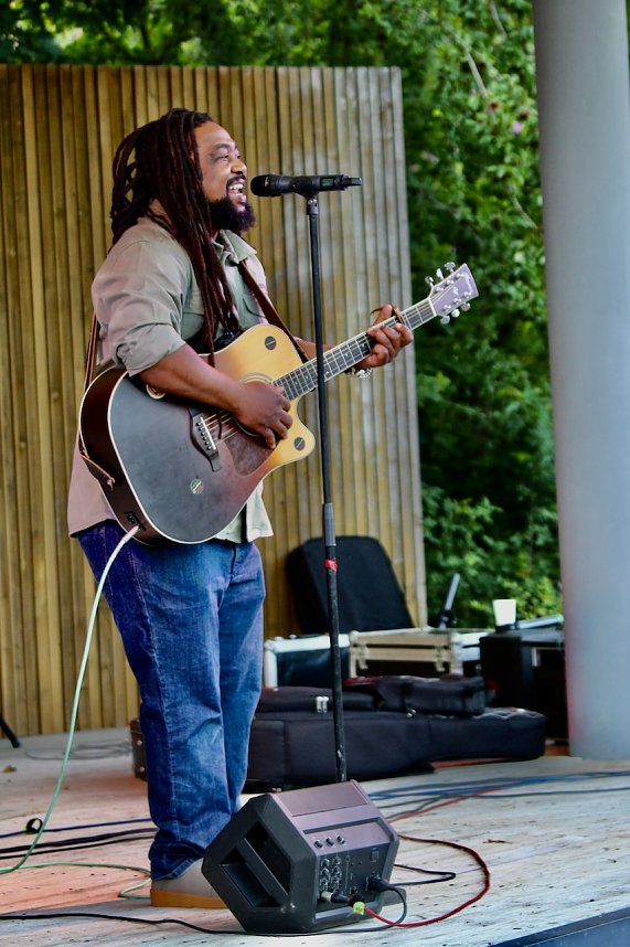 Tolle Stimmung im Rosengarten Bad Langensalza mit Reggae-Kl&auml;ngen