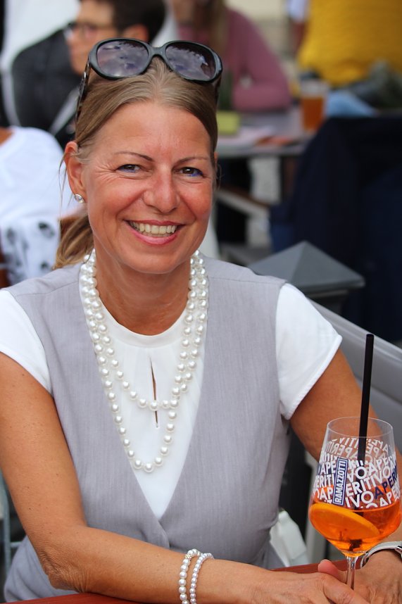 Gute Stimmung auf dem Kornmarkt beim BaLaTon in Bad Langensalza