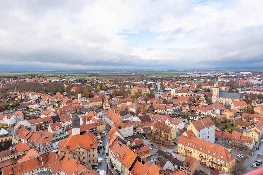 Zeitkapseln und neue Spitze f&uuml;r die Langensalzaer Marktkirche 