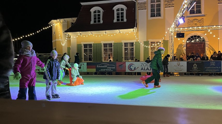 Eisbahn mit super Party in Bad Langensalza er&ouml;ffnet