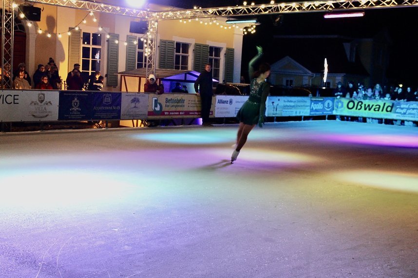 Eisbahn mit super Party in Bad Langensalza er&ouml;ffnet