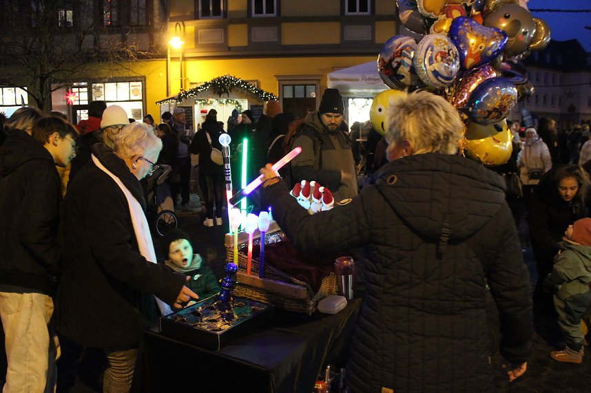 Der Stollen- und Pfefferkuchenmarkt in Bad Langensalza lockte die Besucher mit einem breiten Angebot