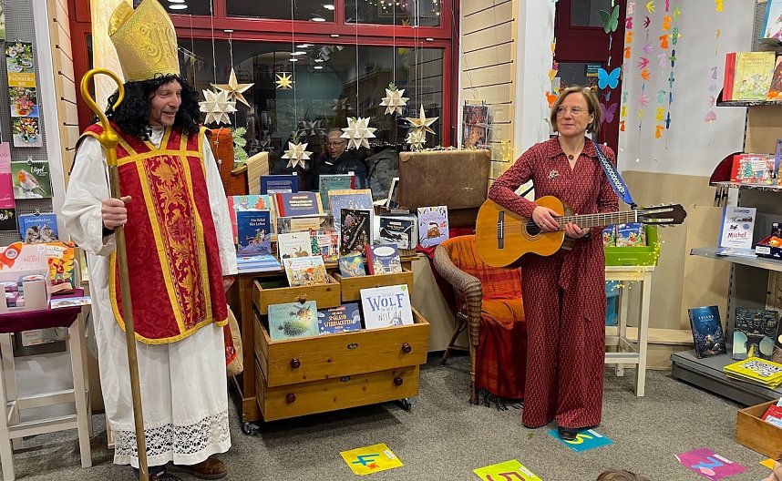 Nikolaus im Buchladen "Buchgeschwister" in Bad Langensalzas