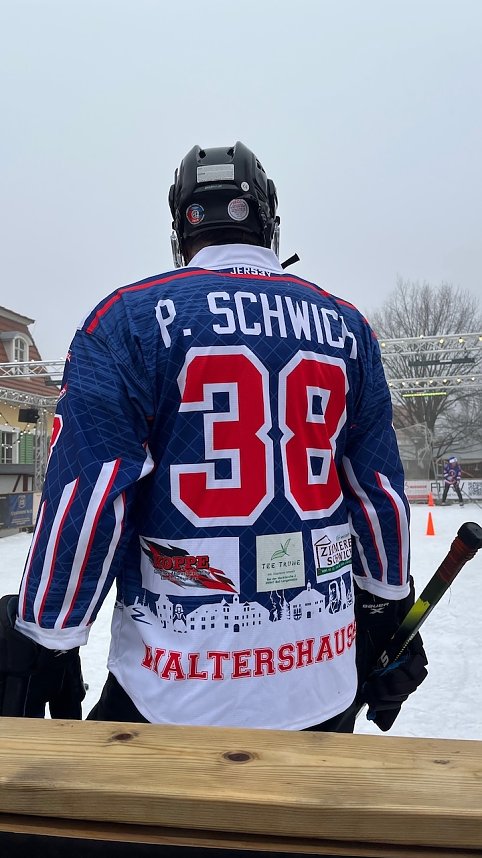Kinder trainieren mit Ice Rebells im Schl&ouml;sschenpark