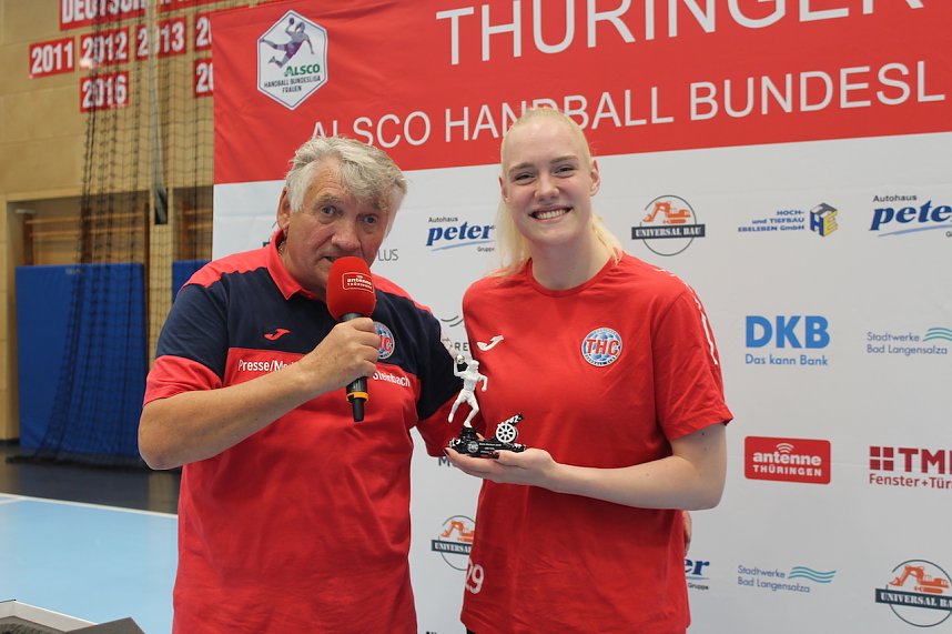Handballerin JoJo Johann Reichert beim Saisonstart des THC