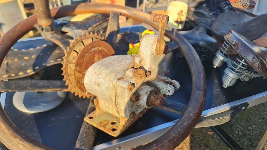 Jede Menge Oldtimer gab es am Wochenende in Erfurt zu sehen.