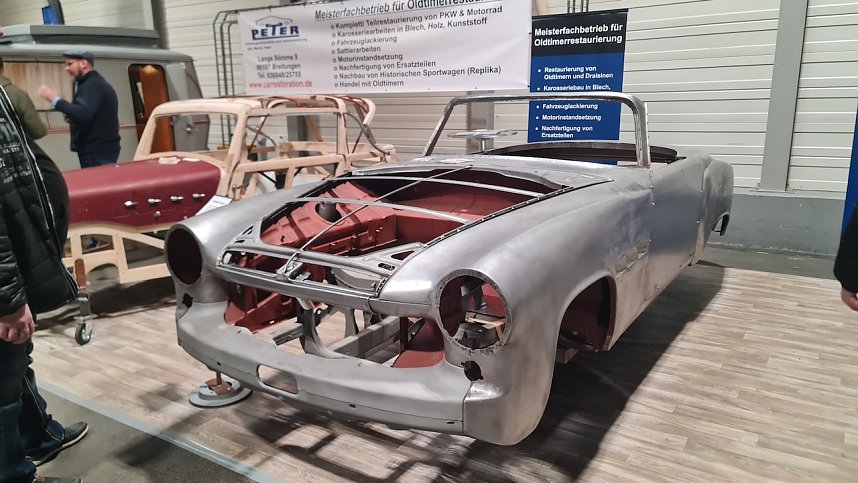 Jede Menge Oldtimer gab es am Wochenende in Erfurt zu sehen.