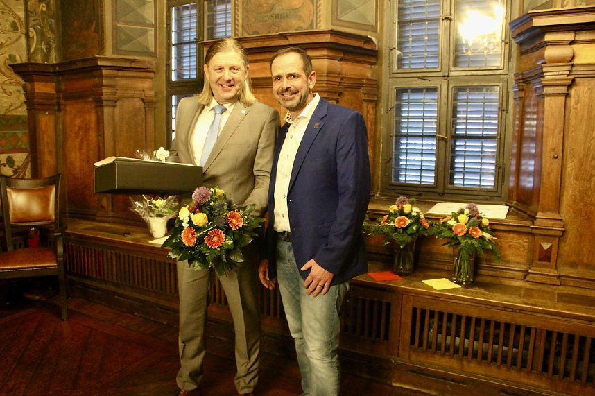 Ehrung verdienter Stadtr&auml;te im Ratssaal im Historischen Rathaus in M&uuml;hlhausen 
