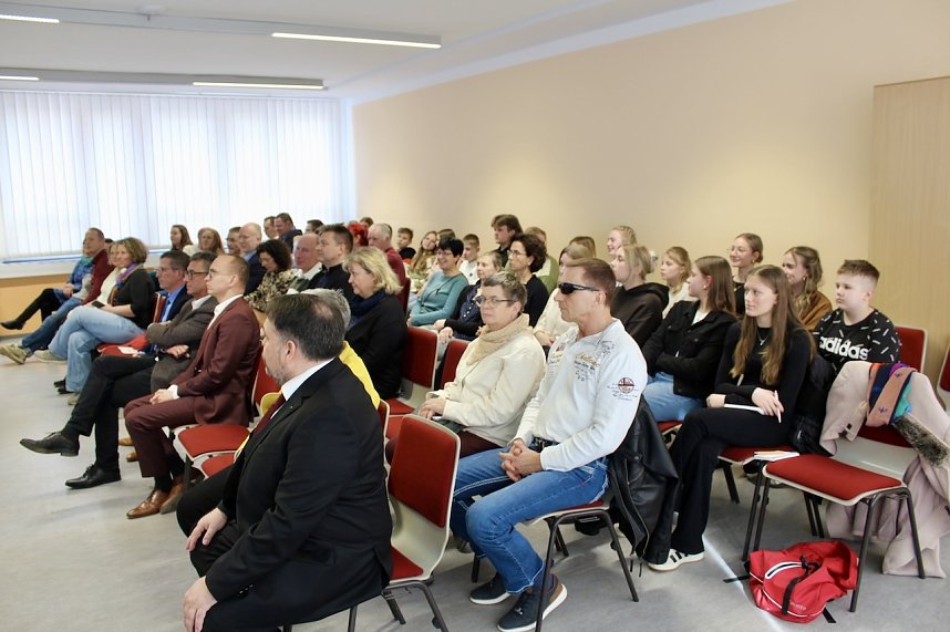 Einweihungsfeier nach Schulsanierung der Regelschule "Novalis" in Bad Tennstedt