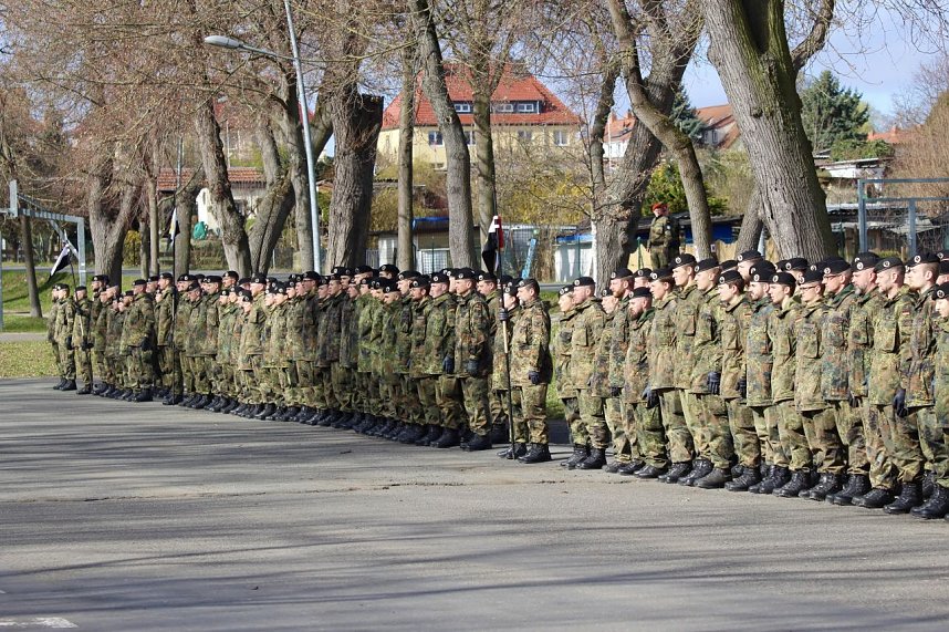 Verabschiedungsappell von Major Baumbach (Aufkl&auml;rungsbataillons 13 - Standort Gotha) auf dem Jahnplatz in Bad Langensalza