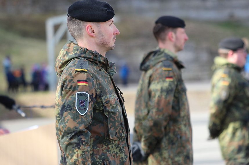 Verabschiedungsappell von Major Baumbach (Aufkl&auml;rungsbataillons 13 - Standort Gotha) auf dem Jahnplatz in Bad Langensalza