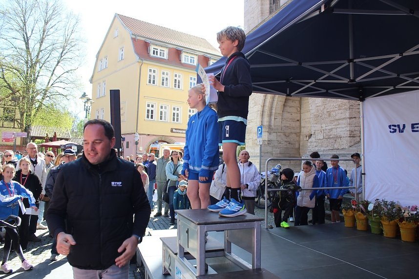 Die Siegerinnen und Sieger &uuml;ber 1000m beim 3-T&uuml;rme-Lauf in Bad Langensalza
