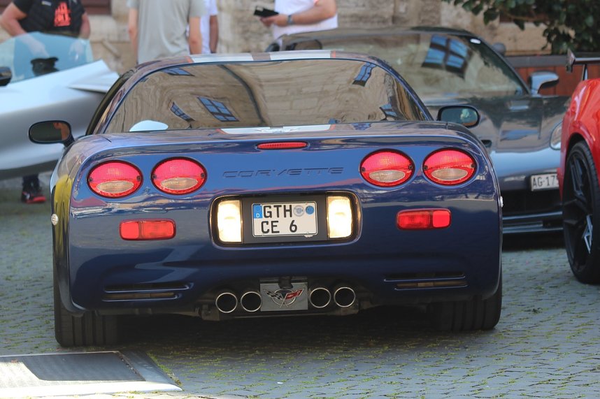 Einhundertundsechzig Corvette zu Besuch in Bad Langensalza