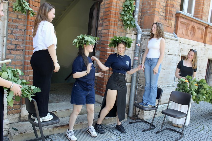 Salza Gymnasium in Bad Langensalza verabschiedet sich von seinen Abiturienten verabschieden sich 
