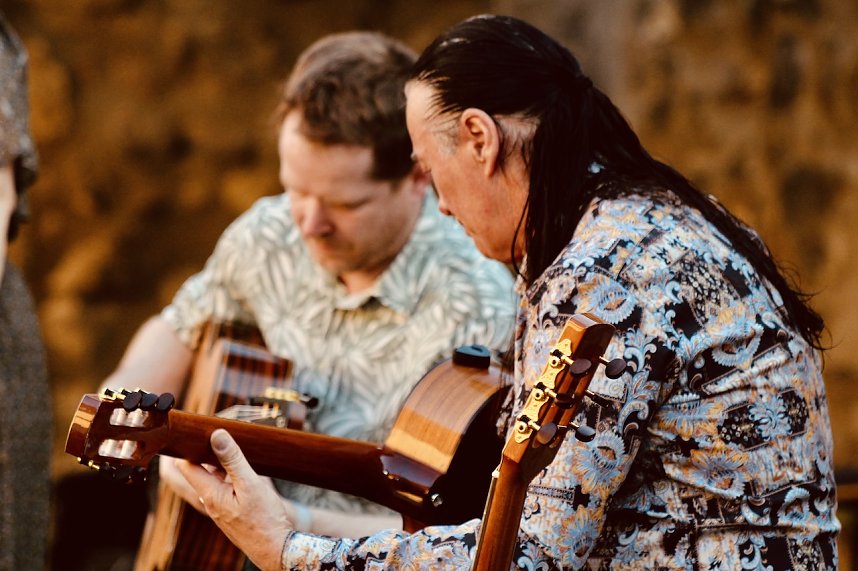 Lulo Reinhardt & Brise Manouche im Kreuzgang des Augustinerklosters in  Bad Langensalza