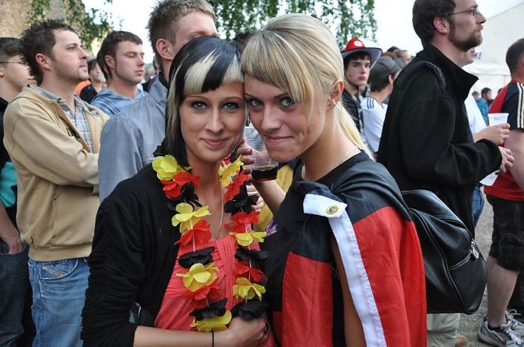 Public Viewing auf den Petersberg