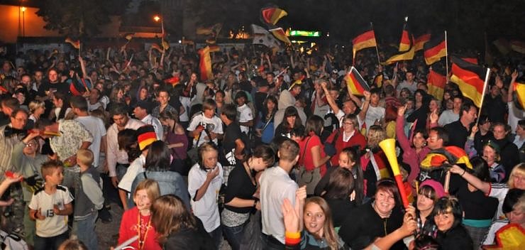 Public Viewing auf den Petersberg