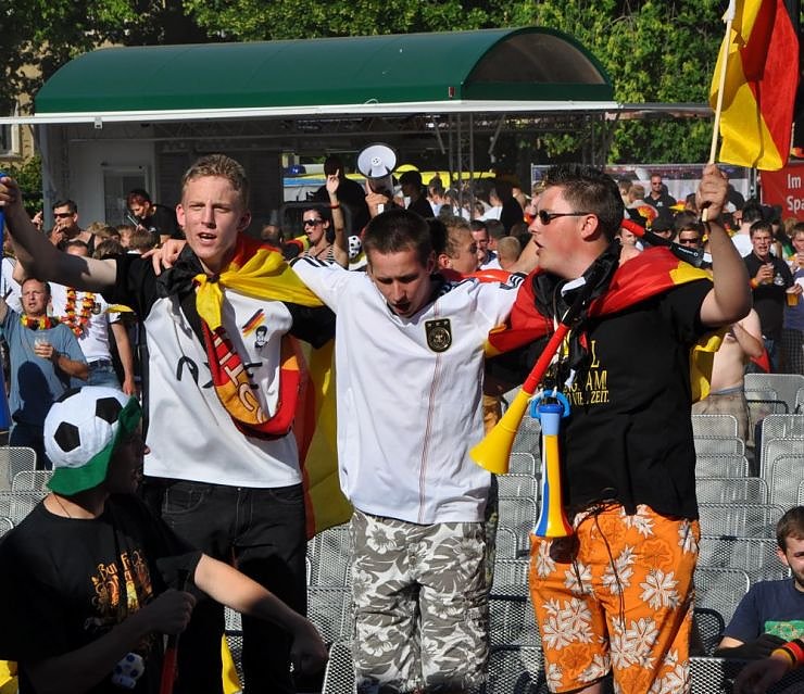 Public Viewing auf den Petersberg
