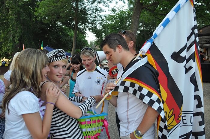 Public Viewing auf den Petersberg
